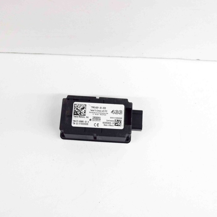 Modul de control presiune anvelope TESLA MODEL 3 2019 OEM: 1458965-00-A,A3C00046202 21559423