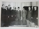 OFICIALI ROMANI SI EGIPTENI LA CAIRO , POZA DE GRUP , NOIEMBRIE 1939