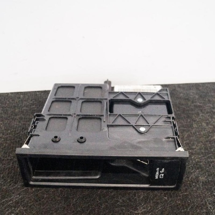Alt modul de control VW GOLF VI 5K1 2012 OEM: 5N0035342E5N0035431F 2891083