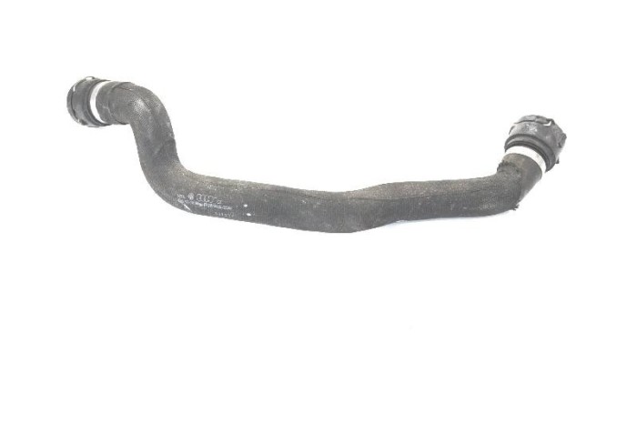 Furtun radiator răcire st&acirc;nga AUDI A4 8K2, B8 2015 OEM: 8K0121101 | 10011133