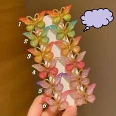 Set de 2 clame cu fluturasi dragalasi colorati (Model: 2)