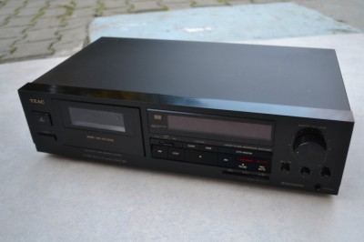 Deck Teac V 680 foto