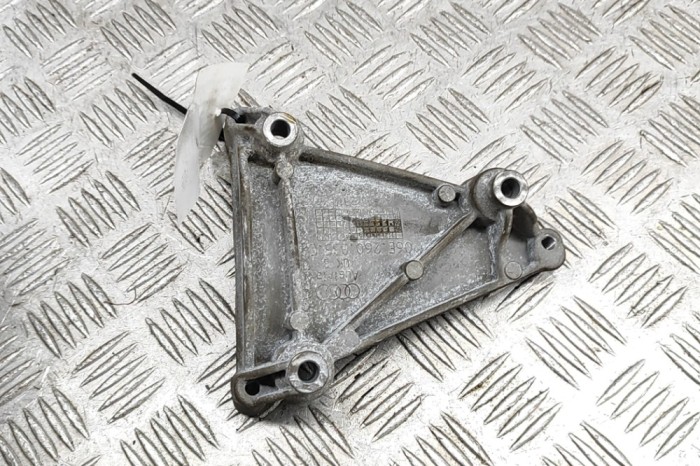 Suport compresor aer condiționat AUDI A5 Cabrio 8F7 2017 OEM: 06E260835C 29074572