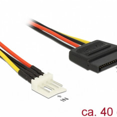 Cablu de alimentare SATA 15 pini la Floppy 4 pini 40cm M-T, Delock 83878