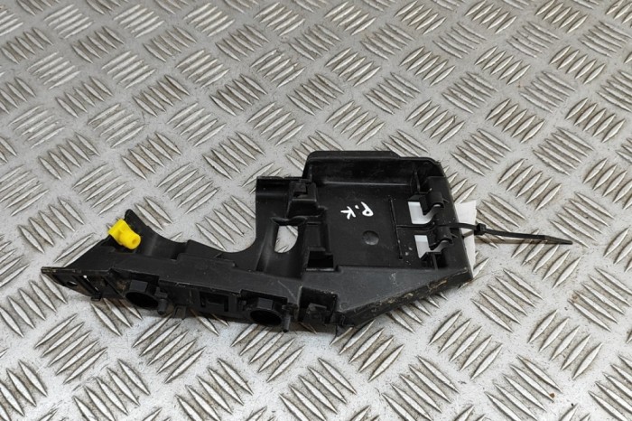 Suport bara de protecție st&acirc;nga față AUDI A5 Avant 2024 OEM: 8B3807283 | 31879947