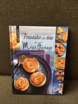 Trandafiri din mar si mici foitaje - Elise Delprat-Alvares foto