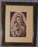 Goblen vintage, icoana Maica Domnului cu Iisus, lucrat manual anii 90, inramat