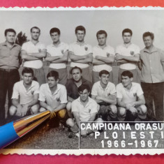 Foto fotbal - Echipa de fotbal - Campioana Orasului PLOIESTI 1966-1967