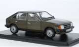 Macheta Opel Kadett D 1.3 1979 1:24 replica metal usi deschise