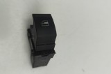 Buton geam ușă st&acirc;nga față VW TOUAREG 7P5 2017 OEM: 7P6959855 | 32028802