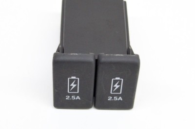 USB HONDA CR-V V RW 2019 OEM: M68558,39090-TLA-A01 17802359 foto