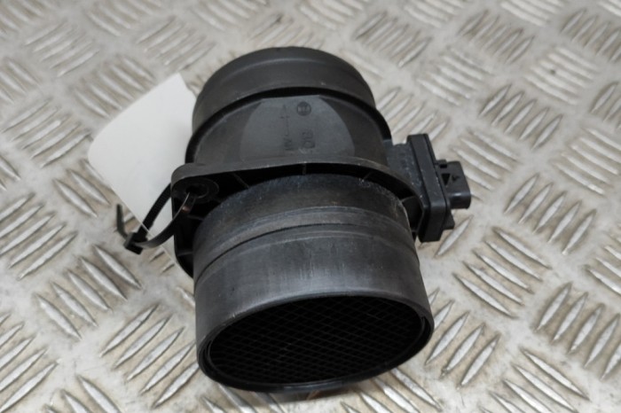 Debitmetru de aer SKODA OCTAVIA III Combi 5E5 2013 OEM: 0281002956,03L906461A 22474224