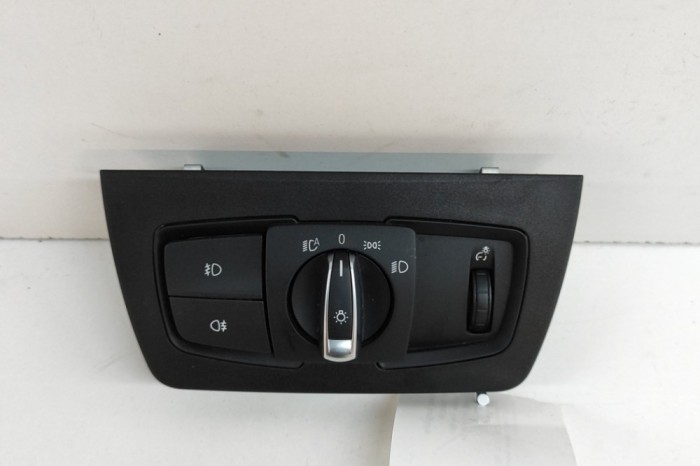 Modul de control comutator faruri BMW 3 F30, F80 2017 OEM: 6847512,9218531 24450790