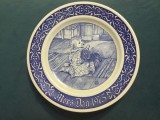 Farfurie din portelan model de colectie Mors Dag ( Ziua Mamei ) anul 1975 design Carl Larsson cu marcaj Rorstrand / editie limitata !