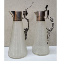 Pereche de carafe din sticla si montura argintata, Perioada Interbelica