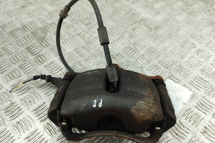 Etrier de fr&acirc;nă dreapta față VW GOLF VII 5G1, BQ1, BE1, BE2 2017 OEM: Hatchback | 30386271