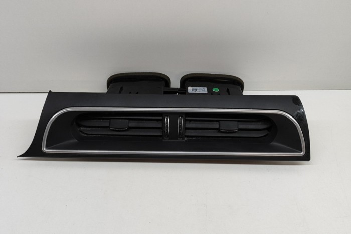 Gura de ventilație planșa de bord JAGUAR I-PACE X590 2019 OEM: GX63-014L21-A,J9D3-014L20-AE 23234409