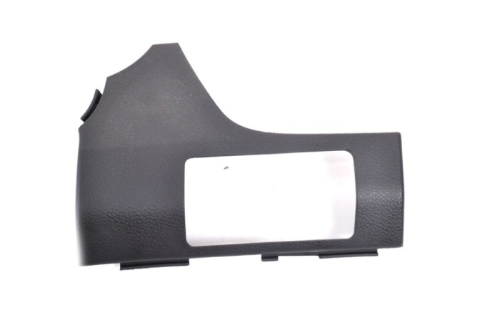 nerasta HYUNDAI i30 GD 2013 OEM: 84730-A6900 13489639
