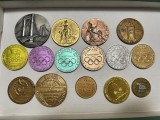 Lot 15 medalii diverse