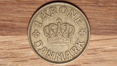 Danemarca - moneda de colectie semnata N&amp;hearts;GJ - 1 krone 1939 impecabila ! an rar ! foto