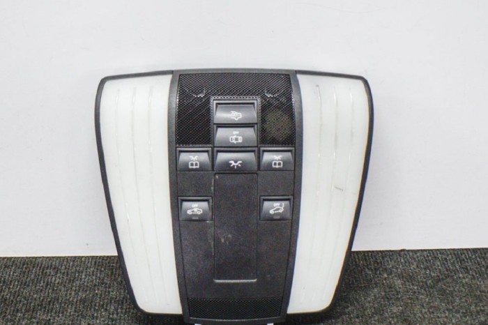 Iluminare interioară MERCEDES-BENZ E W212 2014 OEM: A0009055200,28312885,A2129067902,A2C53419416,A2C86809000 11225353