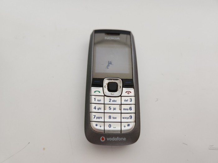 Telefon Nokia 2610 folosit codat vodafone