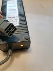 alimentator consola XBOX 360 12 V 14.2 Ah , functional