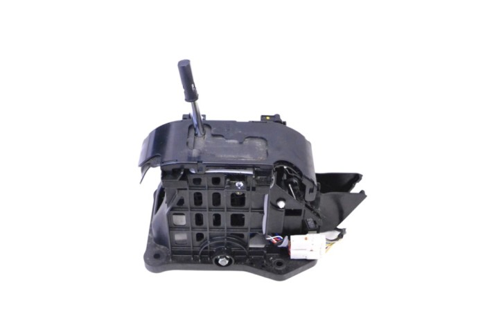 Timonerie cutie de viteze SSANGYONG TIVOLI 2017 OEM: 151205105151 14977521