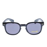 Ochelari de soare negri cu brate late si protectie UV 400