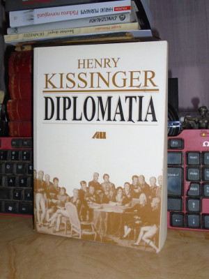 HENRY KISSINGER - DIPLOMATIA , 2003 foto