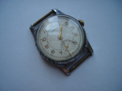 Ceas mecanic sovietic Pobeda, secundar periferic, semidefect foto