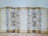 Napron/ Centru de masa Vintage din bumbac broderie manuala cu acul Point de Venise