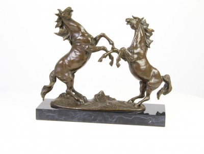 Cai luptandu-se - statueta din bronz cu un soclu din marmura XT-82 foto