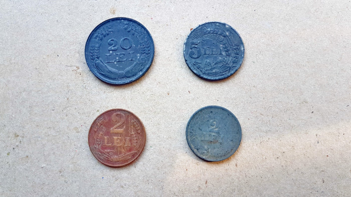 F302-Lot 4 Monede vechi RomaniaRegalista diferite.