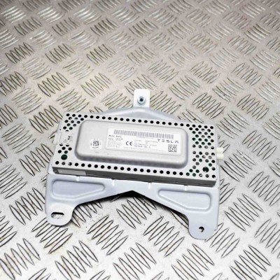 Alt modul de control TESLA MODEL Y 2020 OEM: 1527974-00-C 13587244 foto