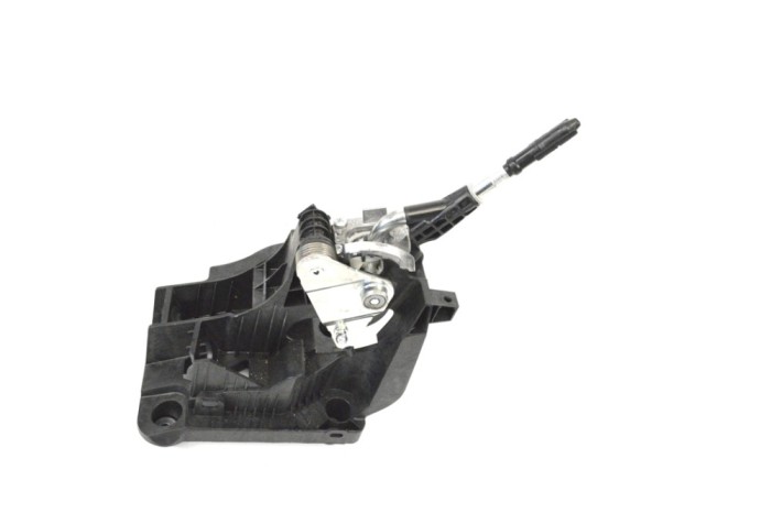 Timonerie cutie de viteze PEUGEOT 3008 2015 OEM: MPV | 13884486