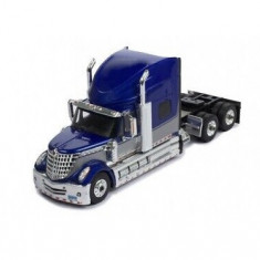 Macheta camion International Lonestar albastru 2010, 1:43 Ixo