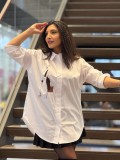 Camasa dama alba din bumbac universala mare cu imprimeu fata abstracta maro