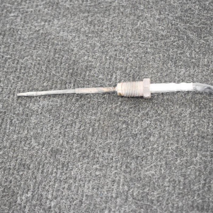 Senzor de temperatură NISSAN QASHQAI II J11, J11_ 2016 OEM: 226401632R10S04-0881 3950103