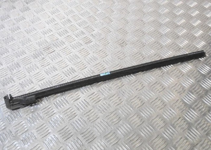 Chedar geam ușă dreapta spate AUDI A5 Cabrio 8F7 2009 OEM: 8F0853764E 2430431