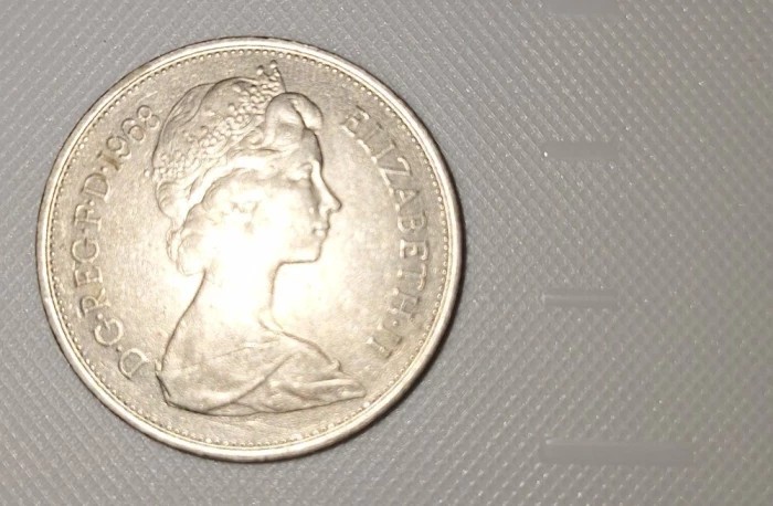 10 NEW PENCE 1968 * ANGLIA