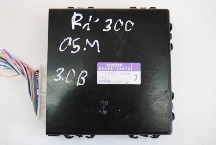 Alt modul de control LEXUS RX _U3_ 2005 OEM: 88650-48070 1526113
