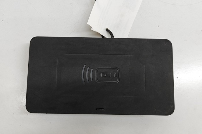 Stație de &icirc;ncărcare wireless BMW X7 G07 2020 OEM: 5A0E550 31407175