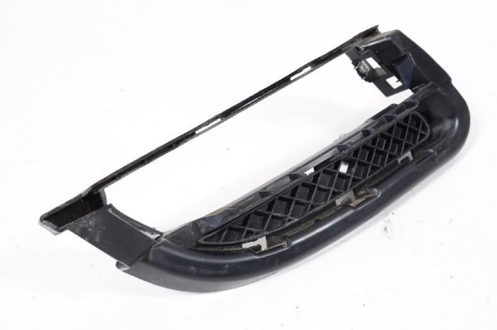 Grila dreapta față BMW 1 Cabrio E88 2009 OEM: 7178712 3185787