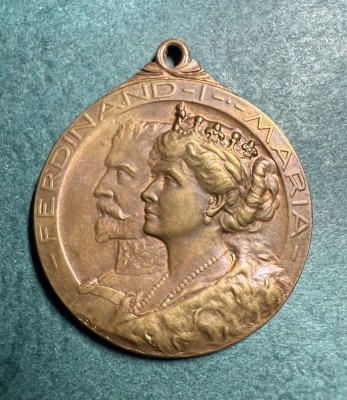 Medalie Regele Ferdinand 1 - Regina Maria 1916 foto