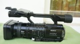 Camera video DVCAM MiniDV SONY model HVR-Z1E 3CCD, Intre 2 si 3 inch, Mini DV, CCD