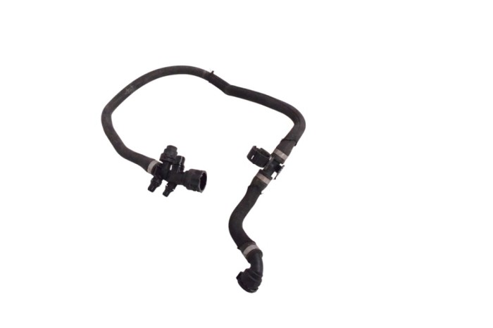 Furtun de lichid de răcire BMW X6 F16, F86 2016 OEM: 8514220 17185630