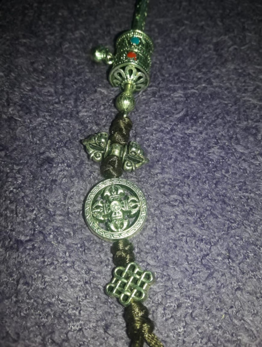talisman/amuleta argintata norocoasa vintage/veche,mantre/roata rugaciunilor