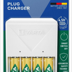 Incarcator Varta Plug Charger 57657 2 4x AA/AAA NiMH + 4 acumulatori AA 2100mAh