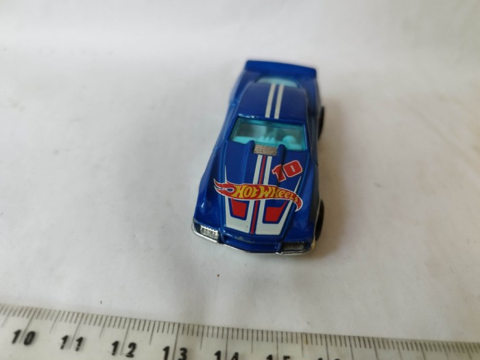 bnk jc Hot Wheels - Blvd Bruiser